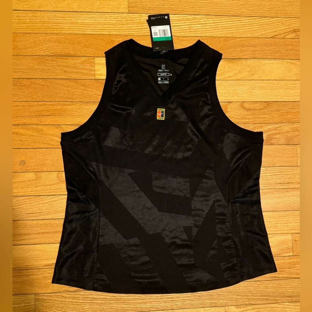 Nike New with Tags Black Tank Top Size XL